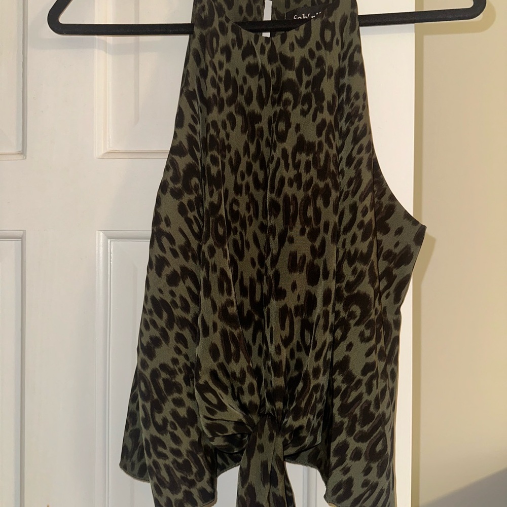Fabrik dark green and black top